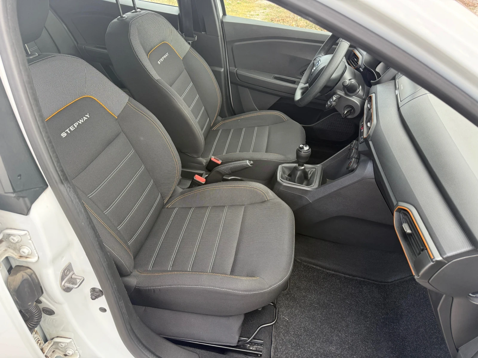 Dacia Sandero Stepway LPG, снимка 5 - Автомобили и джипове - 53986980