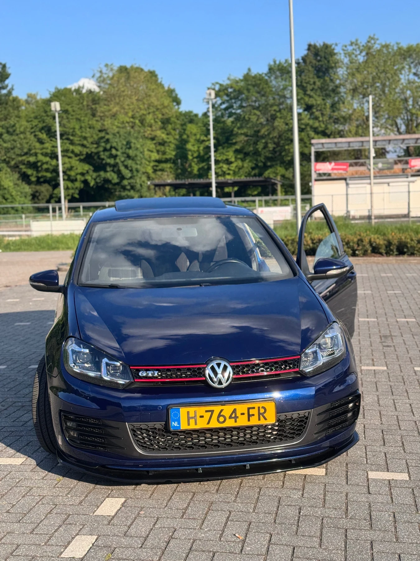 VW Golf
