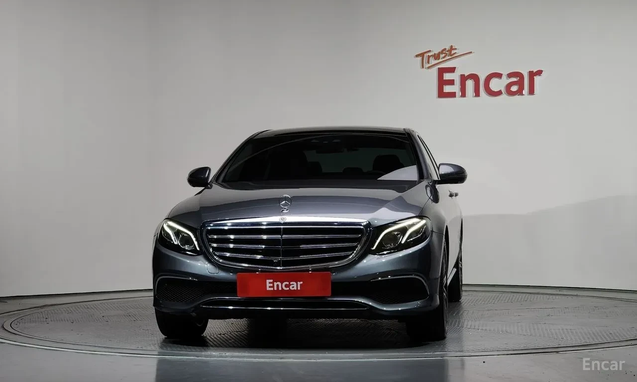 Mercedes-Benz E 400 360view* Pano* Burmester* Обдухване* Подгрев* HUD*, снимка 3 - Автомобили и джипове - 54739785