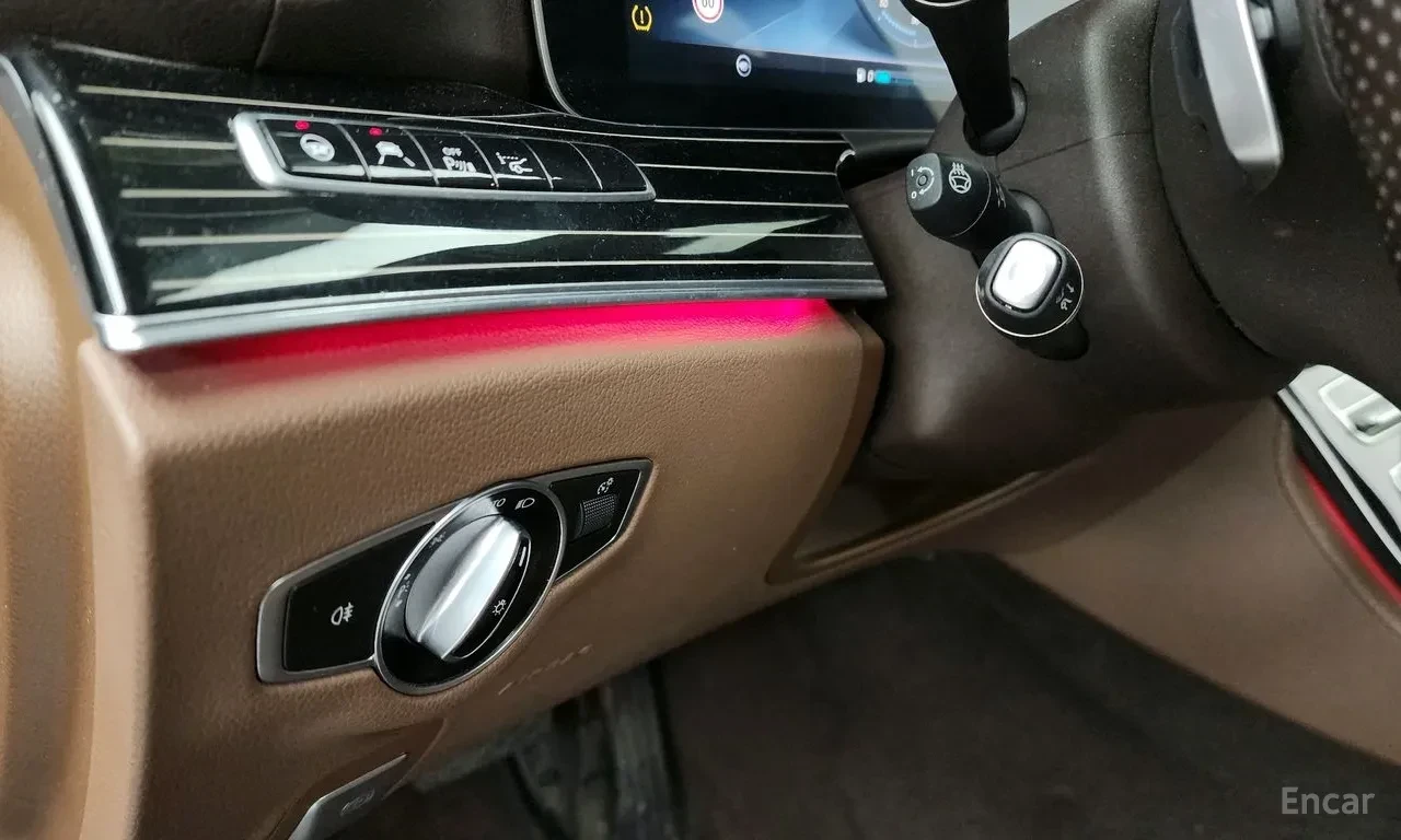 Mercedes-Benz E 400 360view* Pano* Burmester* Обдухване* Подгрев* HUD*, снимка 16 - Автомобили и джипове - 54739785