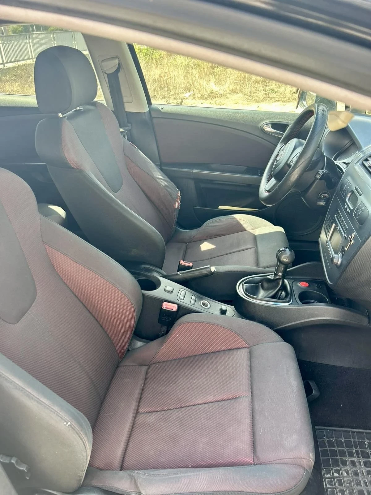 Seat Leon 1.6 газ/бензин, снимка 6 - Автомобили и джипове - 54883610