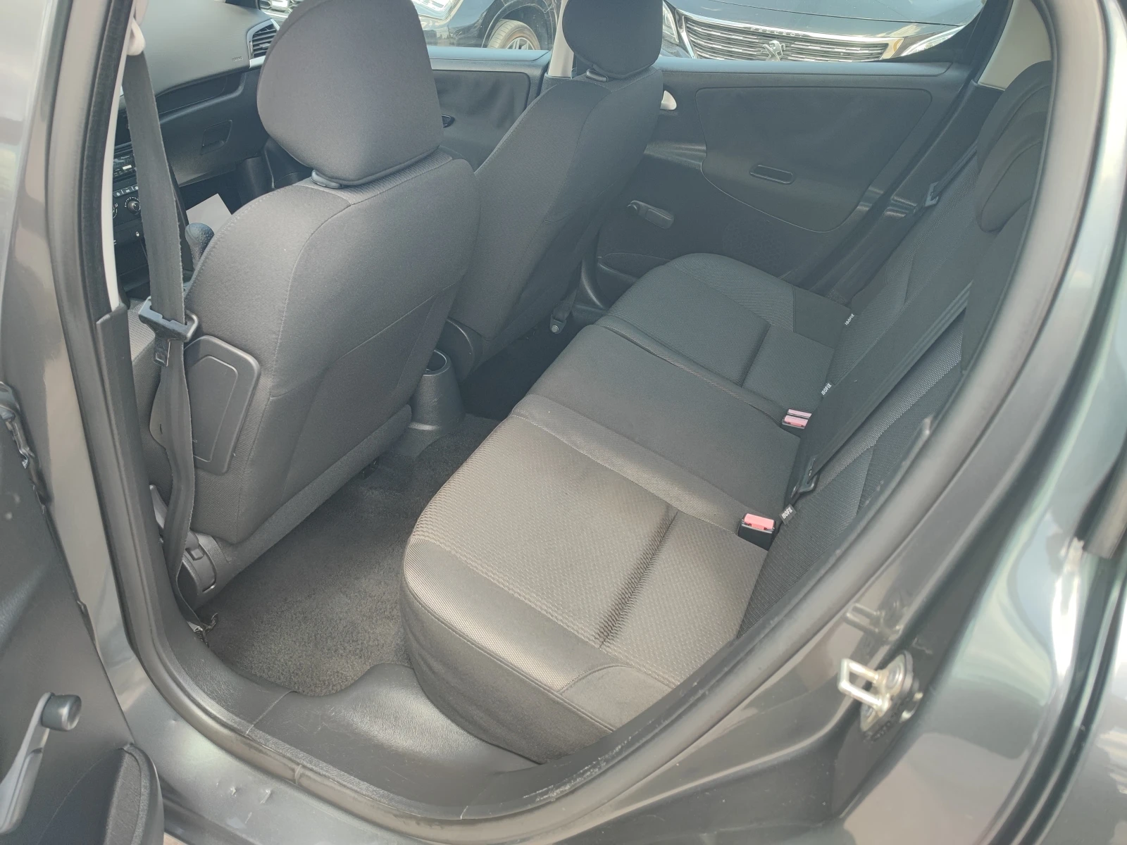 Peugeot 207 1.4HDI-68ks-КЛИМАТИК, снимка 15 - Автомобили и джипове - 55231195