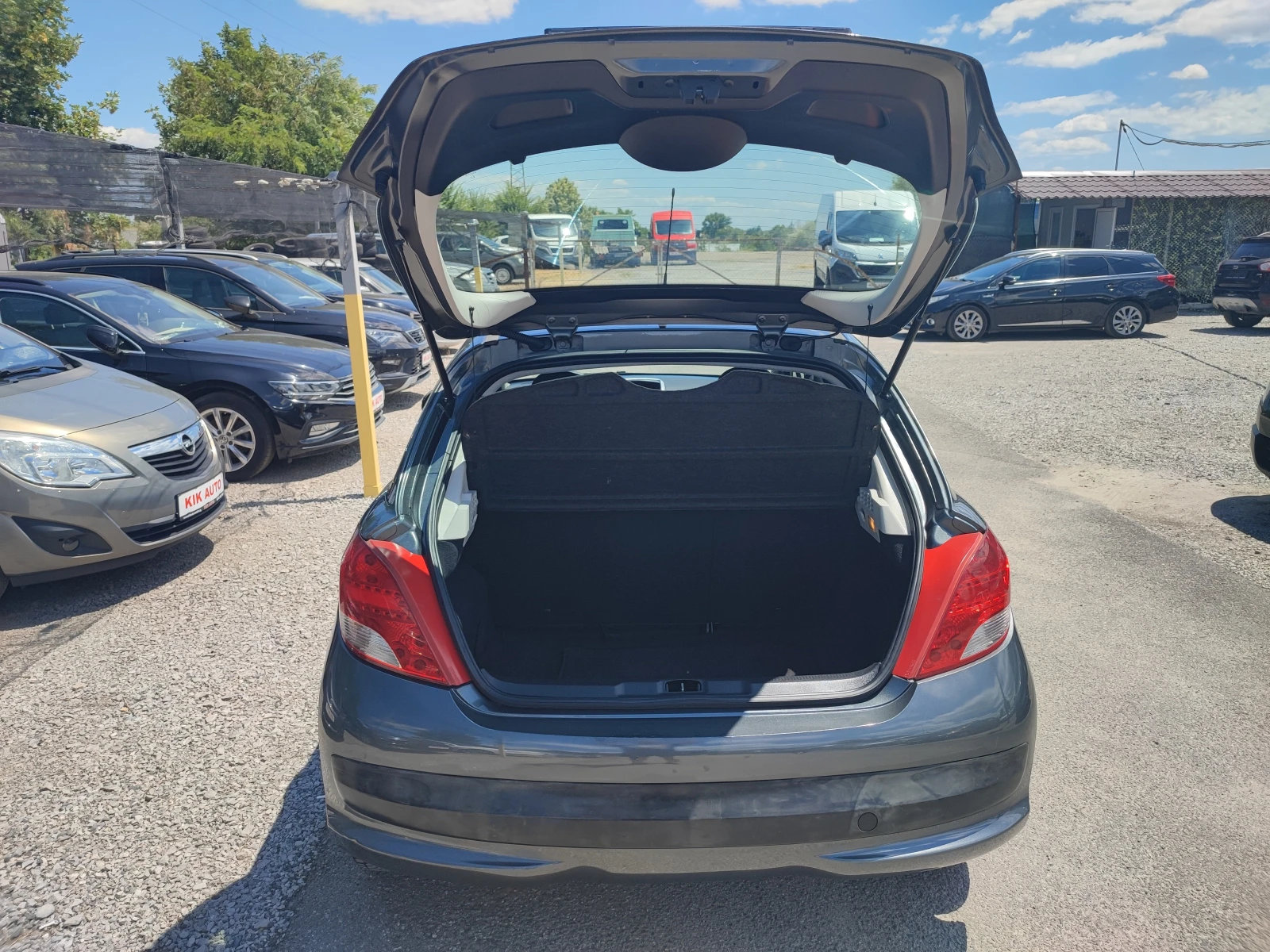 Peugeot 207 1.4HDI-68ks-КЛИМАТИК, снимка 17 - Автомобили и джипове - 55231195