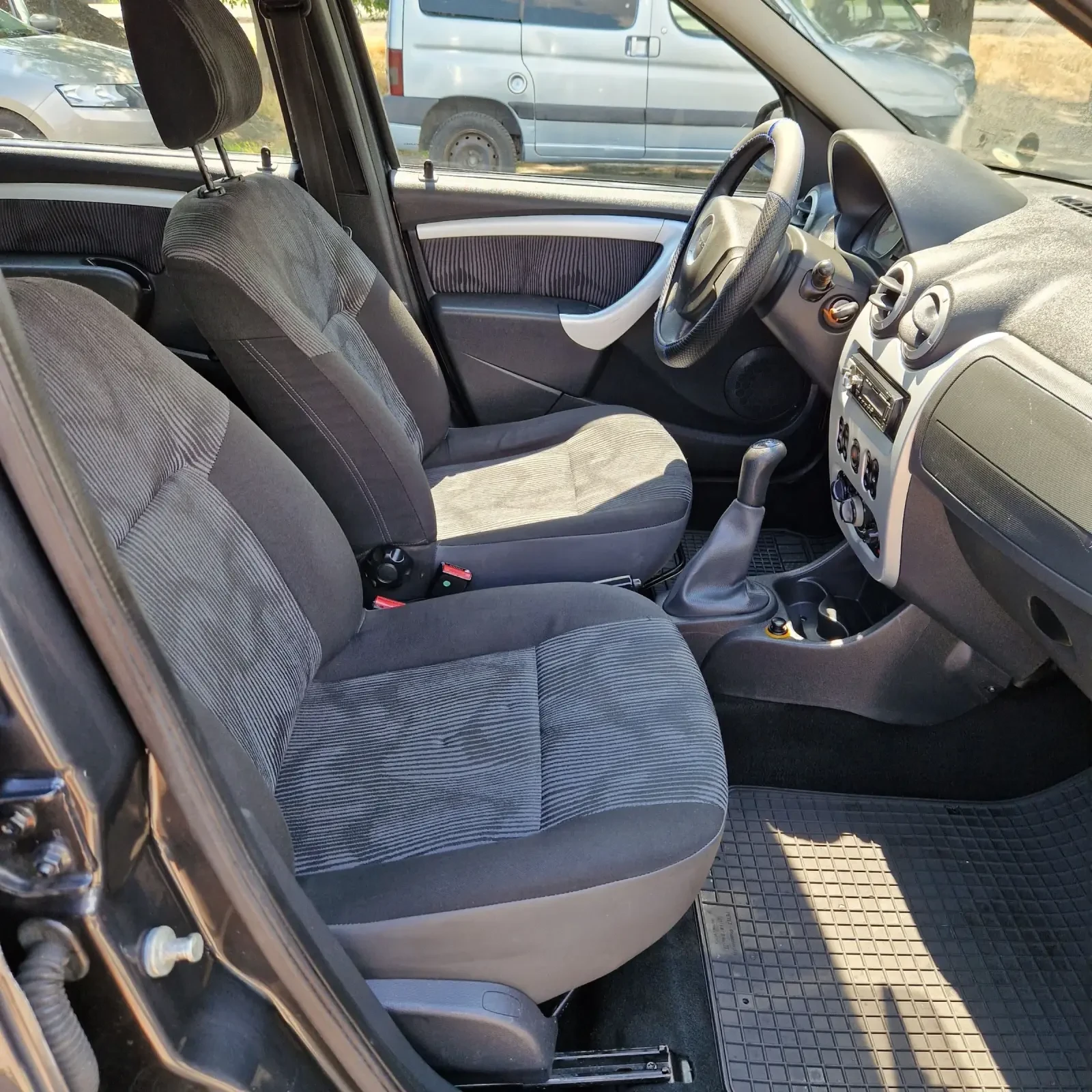 Dacia Logan 1.6i | Mobile.bg � ����������� 13