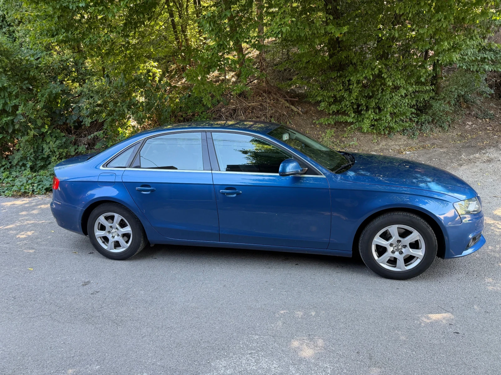 Audi A4 2.0tdi, снимка 3 - Автомобили и джипове - 55480387