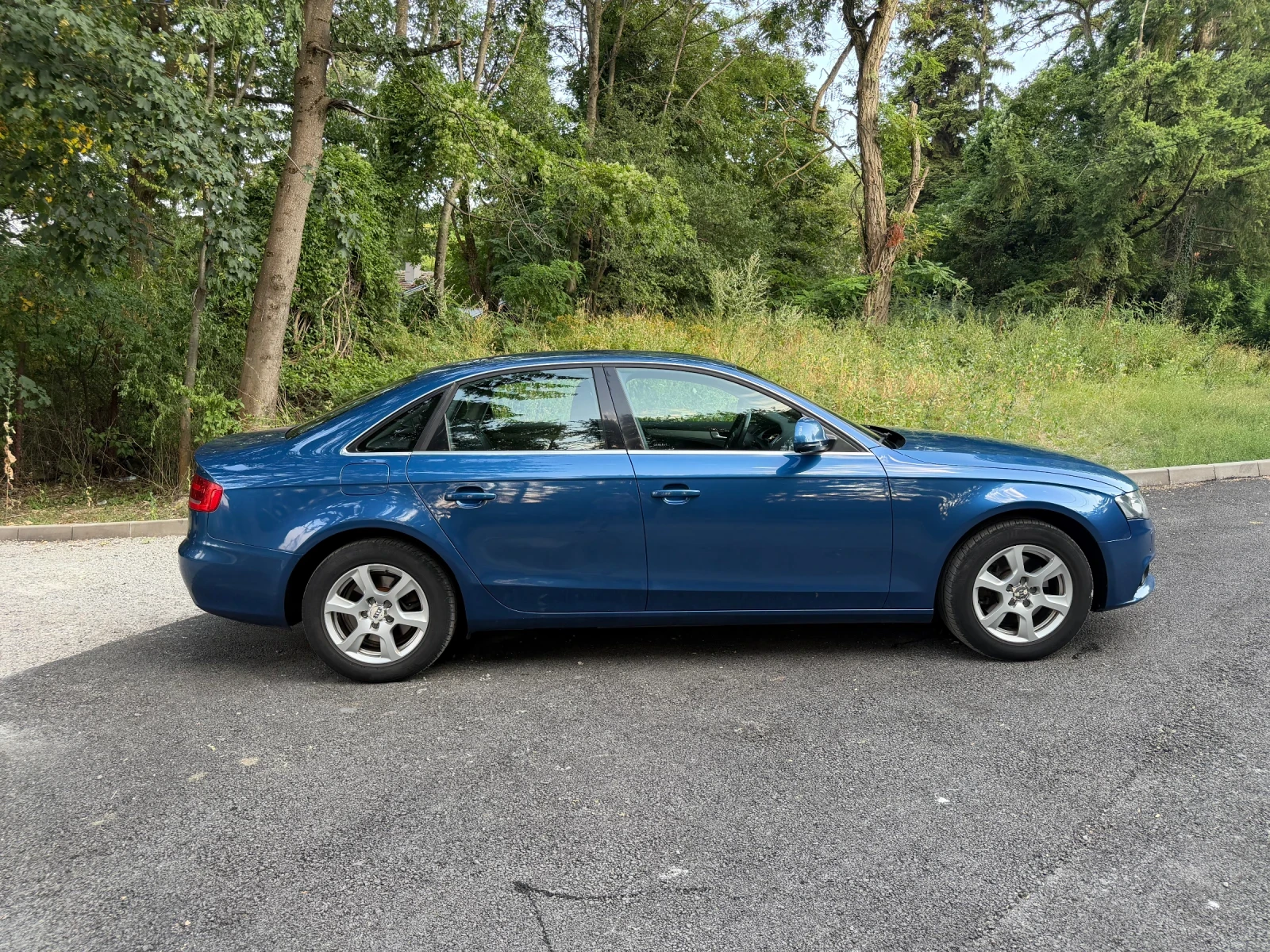 Audi A4 2.0tdi, снимка 4 - Автомобили и джипове - 55480387