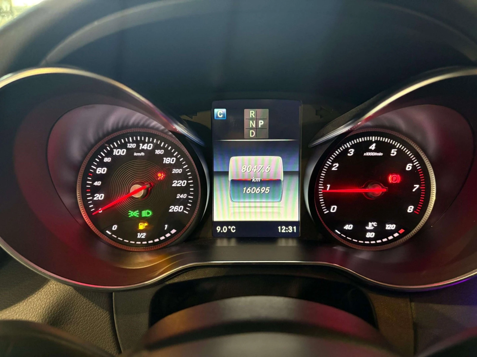 Mercedes-Benz C 300 AMG PACK| AMBIENT| MEMORY| ПОДГРЕВИ| ПАНО| , снимка 11 - Автомобили и джипове - 55849421
