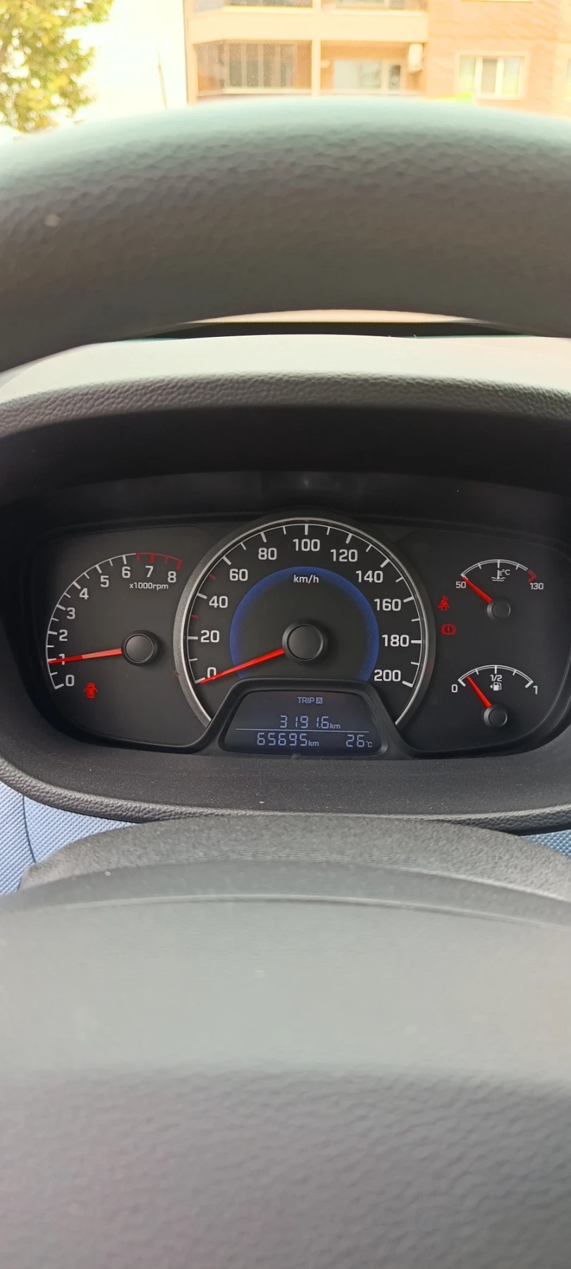 Hyundai I10, снимка 9 - Автомобили и джипове - 55851843