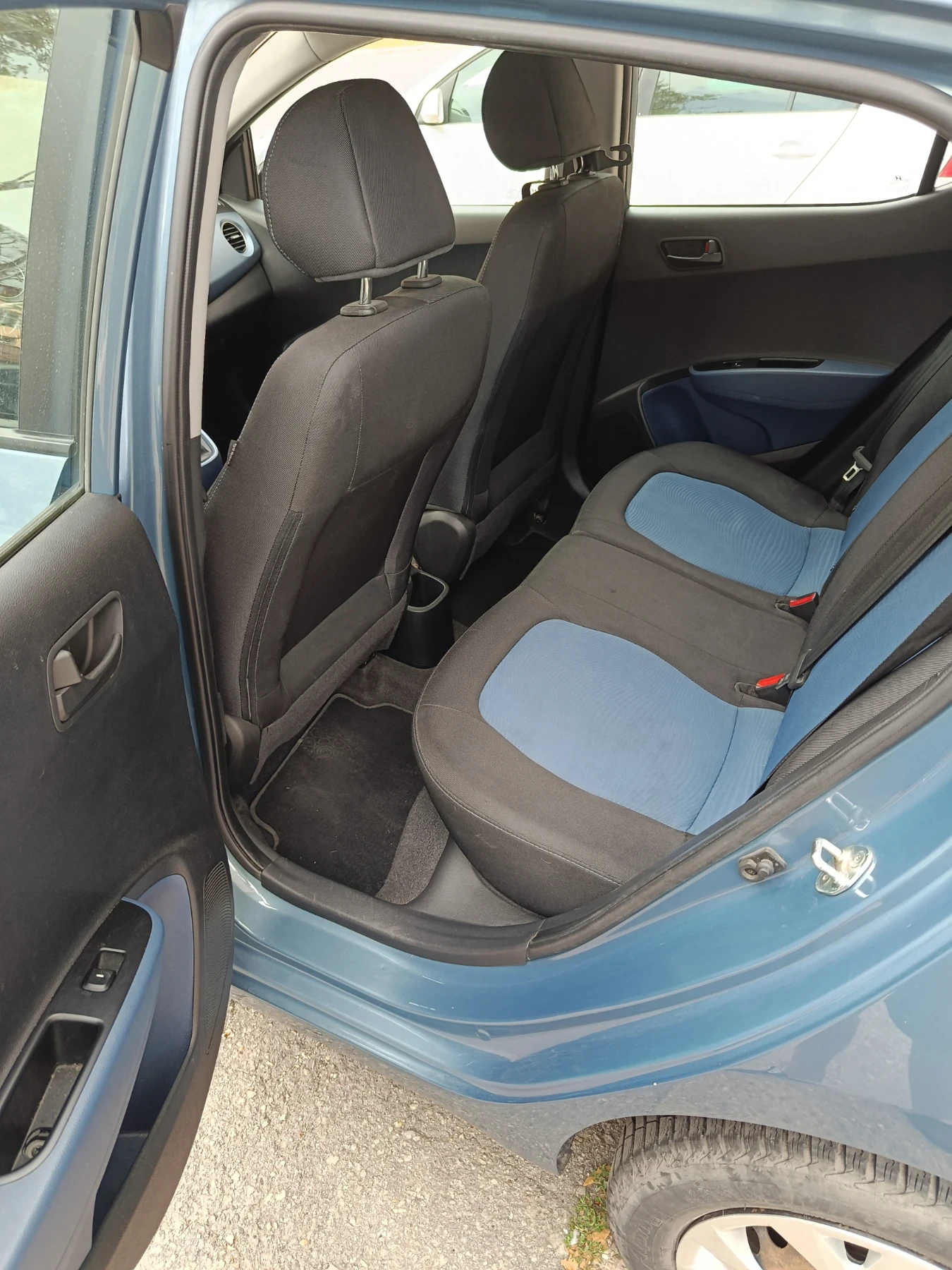 Hyundai I10, снимка 11 - Автомобили и джипове - 55851843
