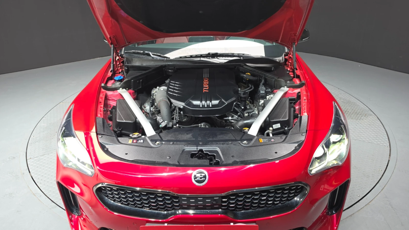 Kia Stinger 3.3 Turbo AWD, снимка 6 - Автомобили и джипове - 55949849