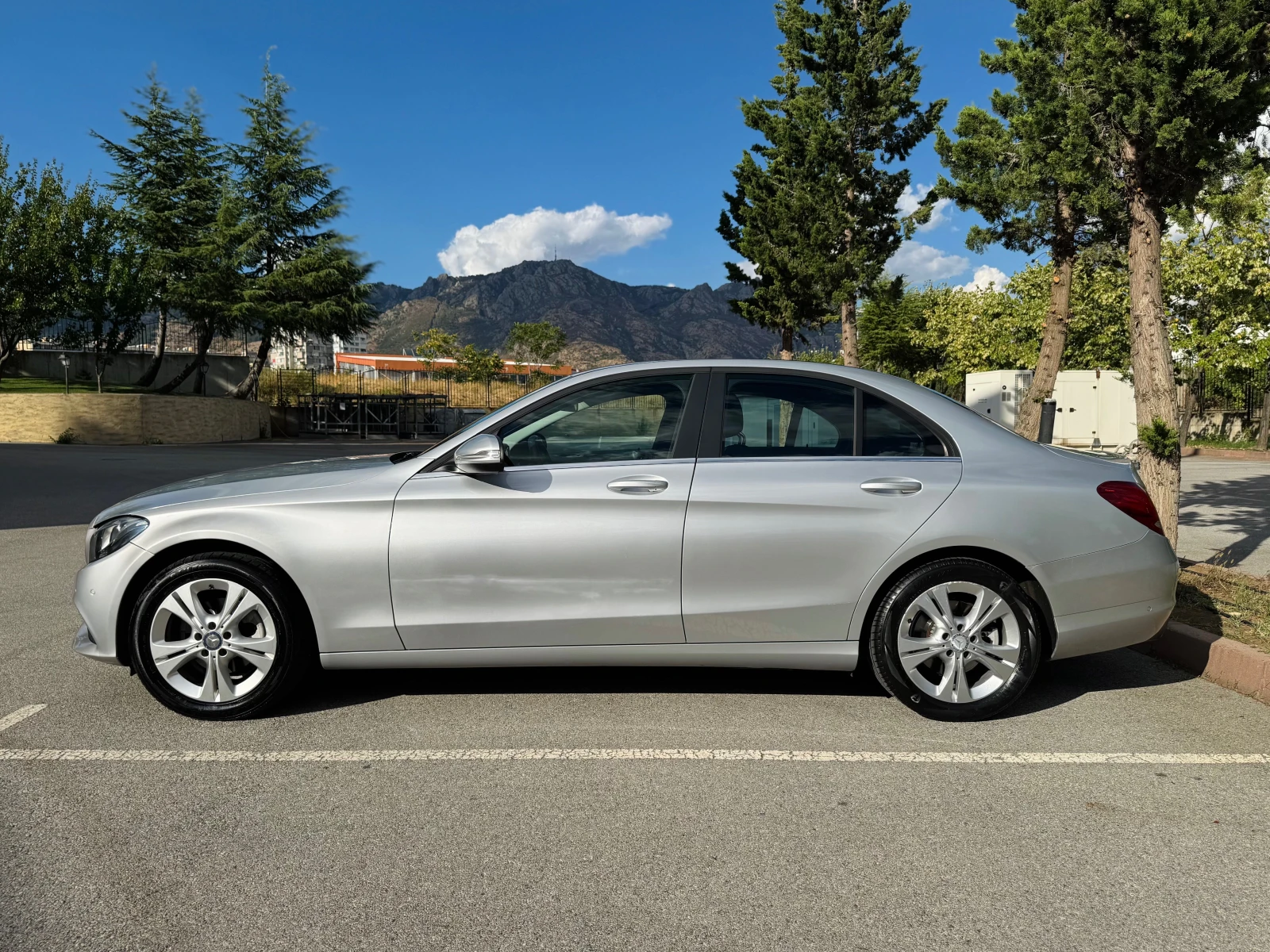 Mercedes-Benz C 200 7G-Tronic Plus, снимка 8 - Автомобили и джипове - 55961761