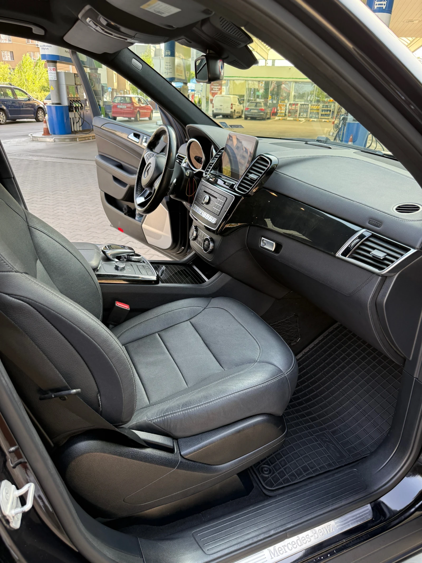Mercedes-Benz GLS 450, снимка 7 - Автомобили и джипове - 56242258