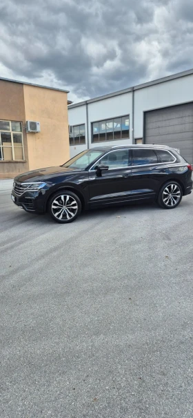 VW Touareg V6 TDI 4MOTION R-line Всички екстри, снимка 2