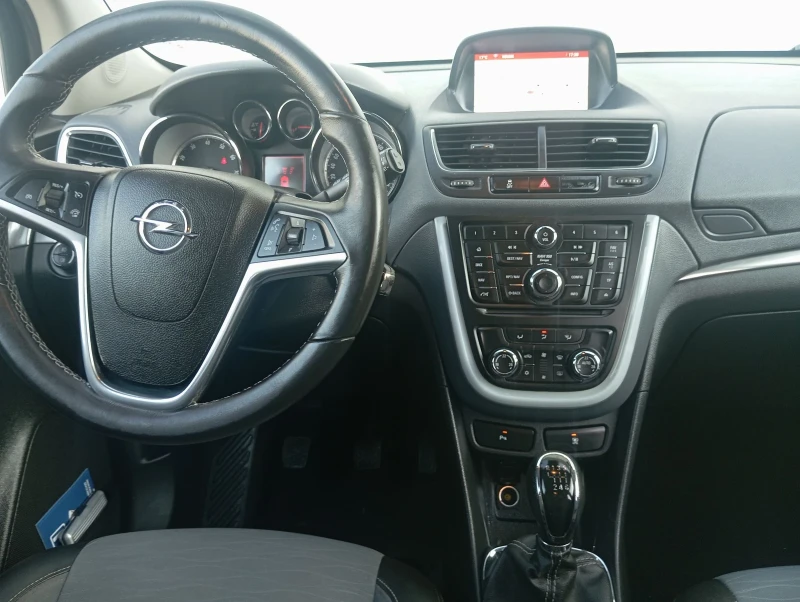 Opel Mokka бензин газ нави , снимка 11 - Автомобили и джипове - 47553221