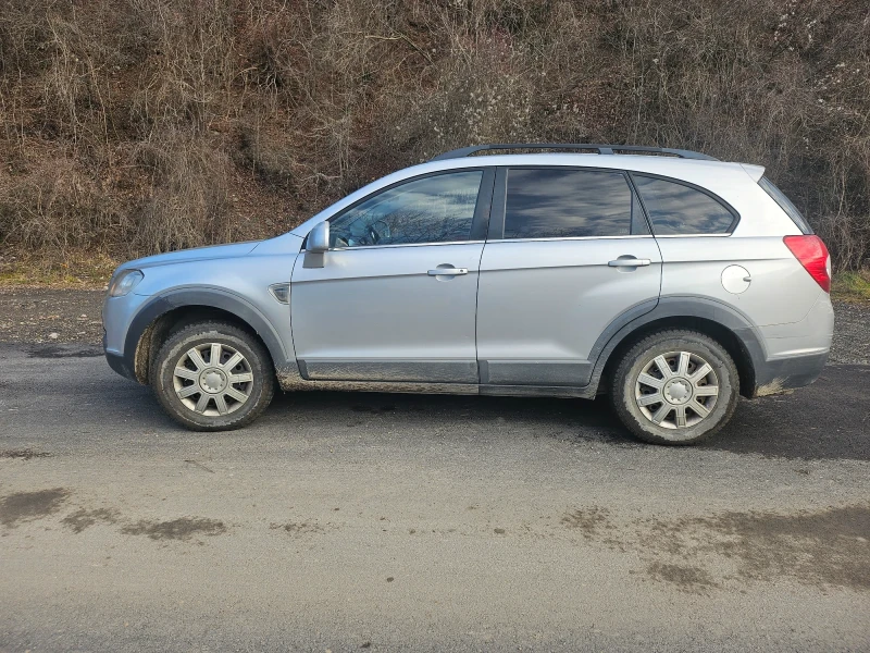 Chevrolet Captiva 2.4, снимка 9 - Автомобили и джипове - 48789101