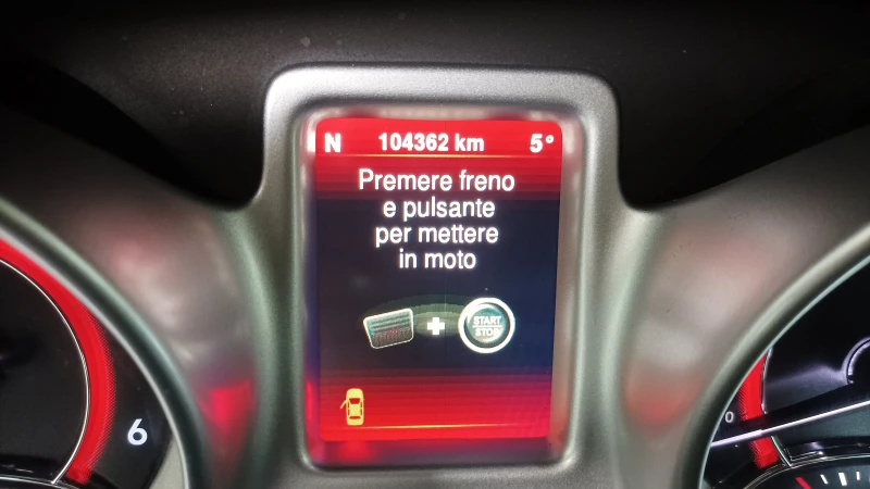 Fiat Freemont 2.0 d 4x4 104.000 km!!! 6+ 1, снимка 10 - Автомобили и джипове - 49083060