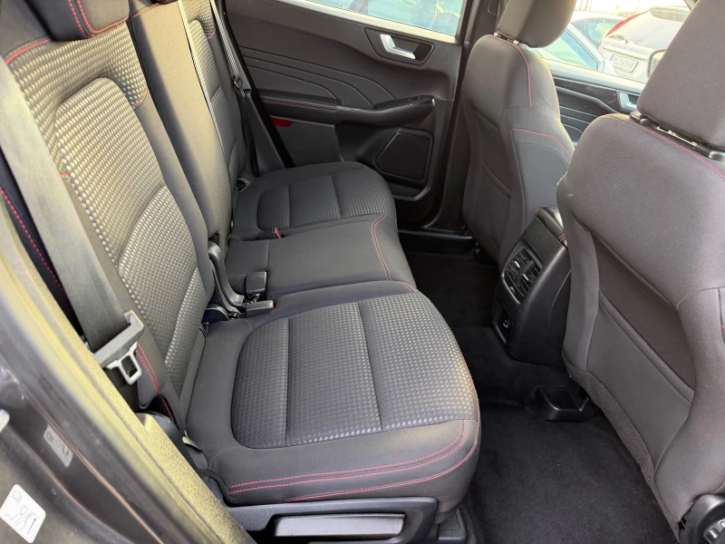 Ford Kuga 2.5 PHEV ST LINE, снимка 14 - Автомобили и джипове - 52551110