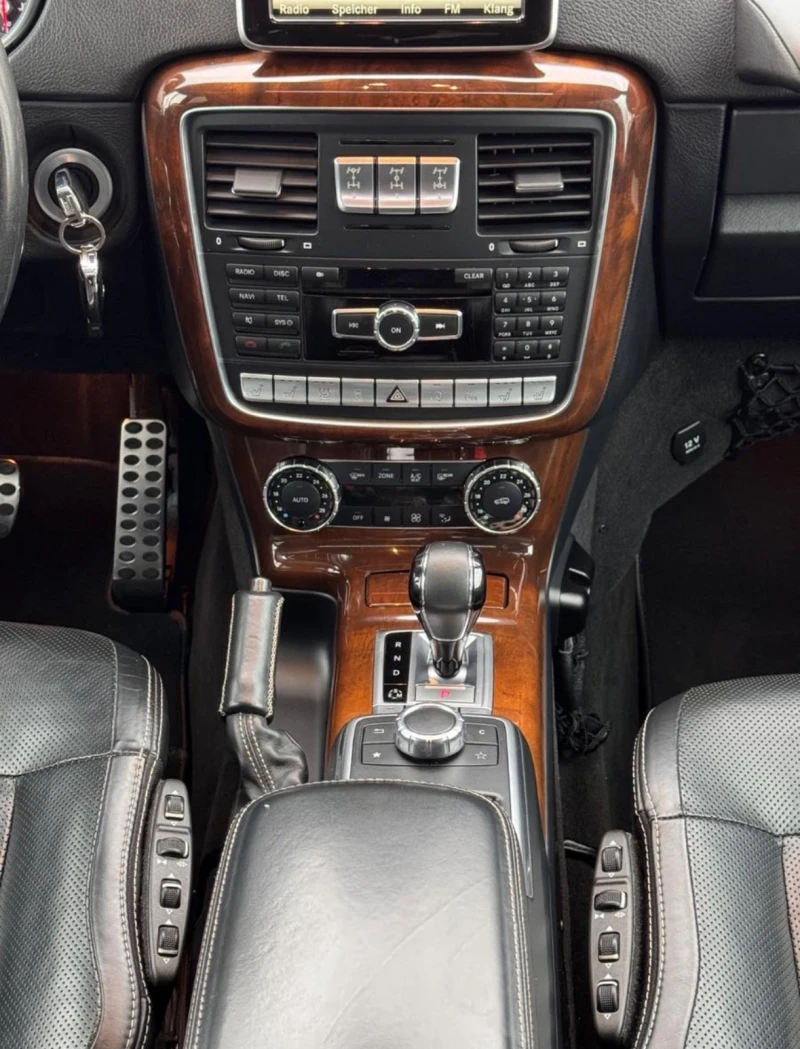 Mercedes-Benz G 500 G500 AMG /4x4/ Barbus/ Designo/ 3x DVD/H&K/Alcant, снимка 7 - Автомобили и джипове - 52669508