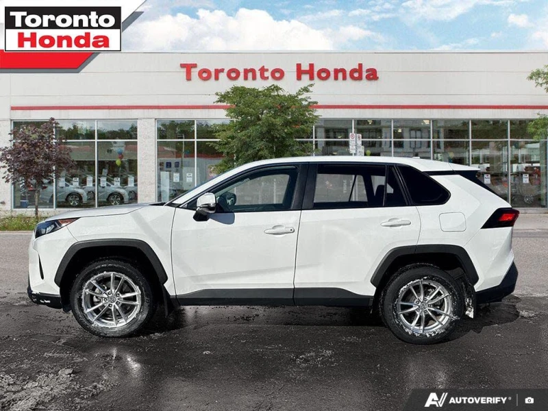 Toyota Rav4 LE* AWD* АвтоКредит* (ЦЕНА ДО БГ), снимка 2 - Автомобили и джипове - 53385247