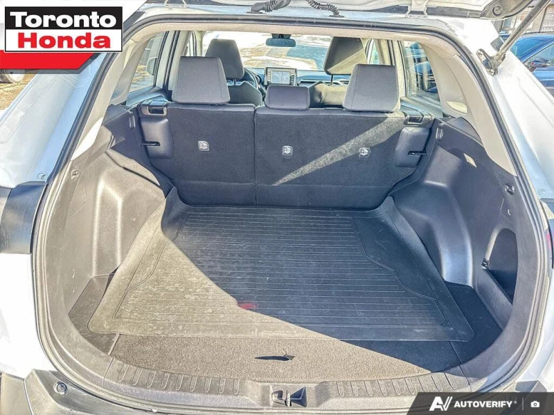 Toyota Rav4 LE* AWD* АвтоКредит* (ЦЕНА ДО БГ), снимка 8 - Автомобили и джипове - 53385247