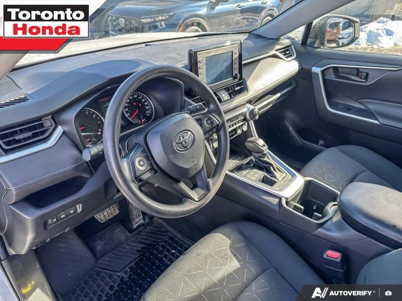 Toyota Rav4 LE* AWD* АвтоКредит* (ЦЕНА ДО БГ), снимка 9 - Автомобили и джипове - 53385247