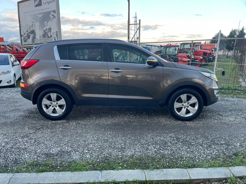 Kia Sportage 2.0CRDI.136K, снимка 8 - Автомобили и джипове - 53396927