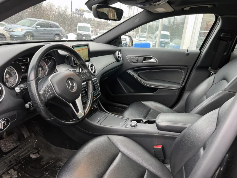 Mercedes-Benz GLA 250 4MATIC * AMG PACK* FULLMAX ЕКСТРИ* , снимка 7 - Автомобили и джипове - 53577335