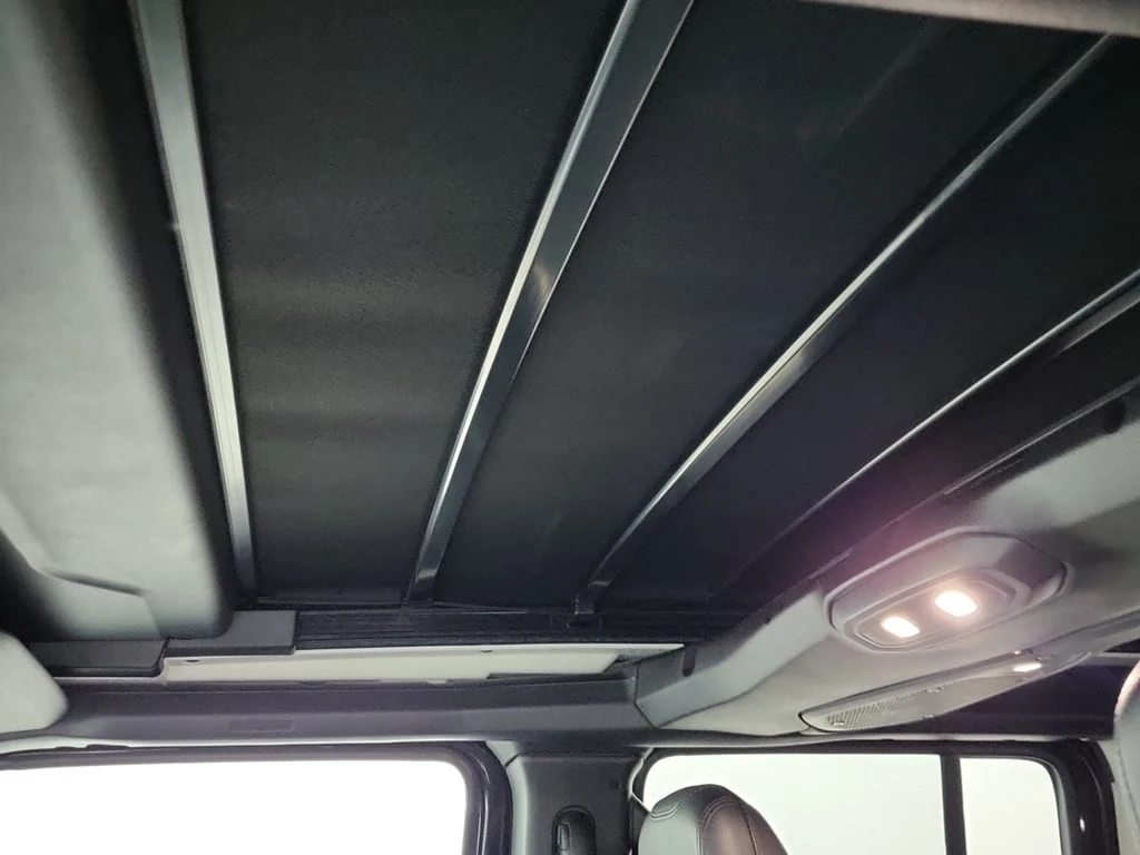 Jeep Wrangler * SAHARA * CARFAX *  | Mobile.bg   13