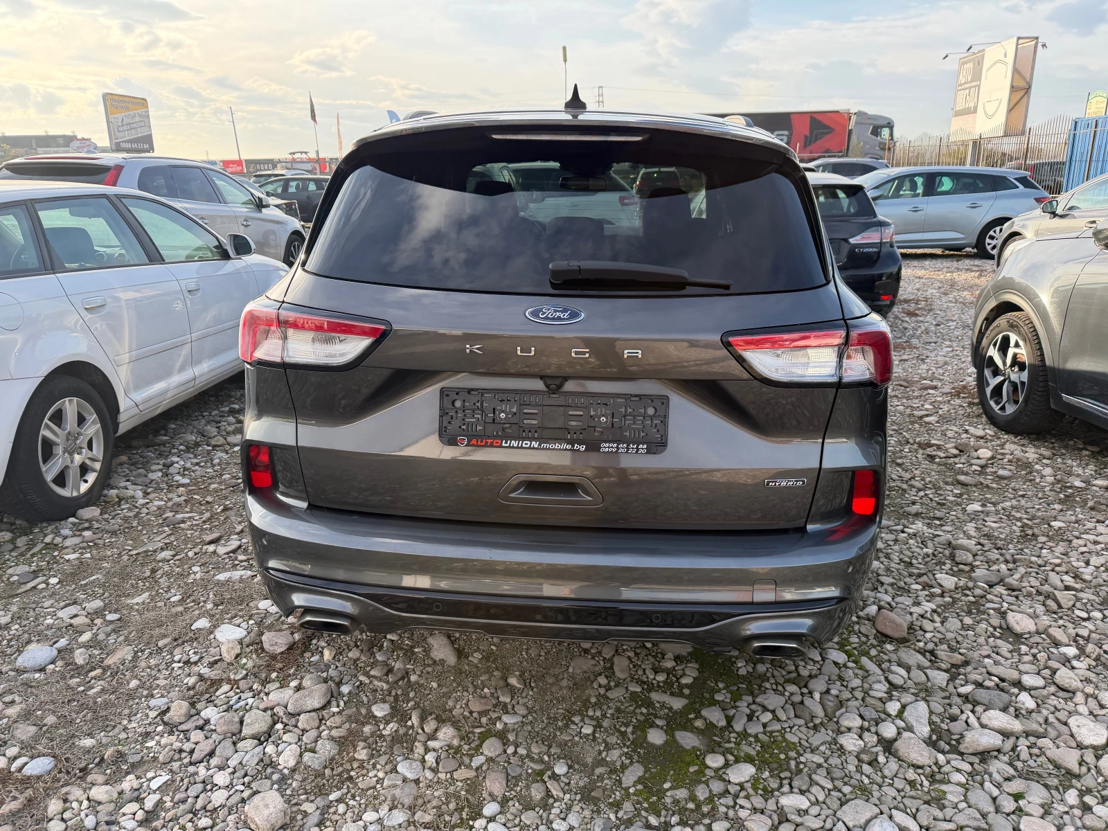 Ford Kuga 2.5 PHEV ST LINE - изображение 6