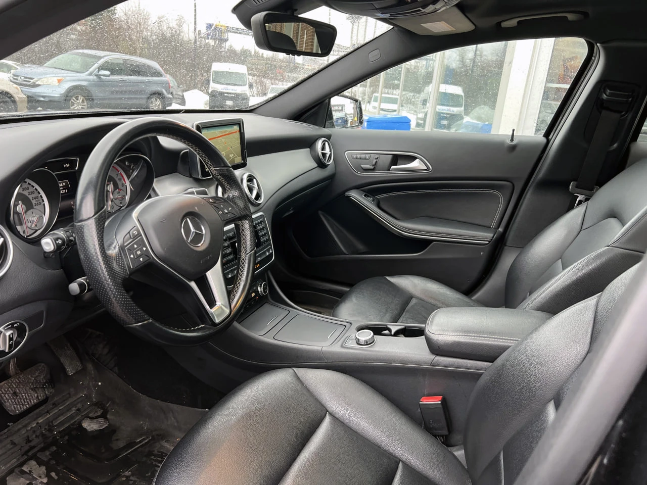 Mercedes-Benz GLA 250 4MATIC * AMG PACK* FULLMAX ЕКСТРИ*  - изображение 7