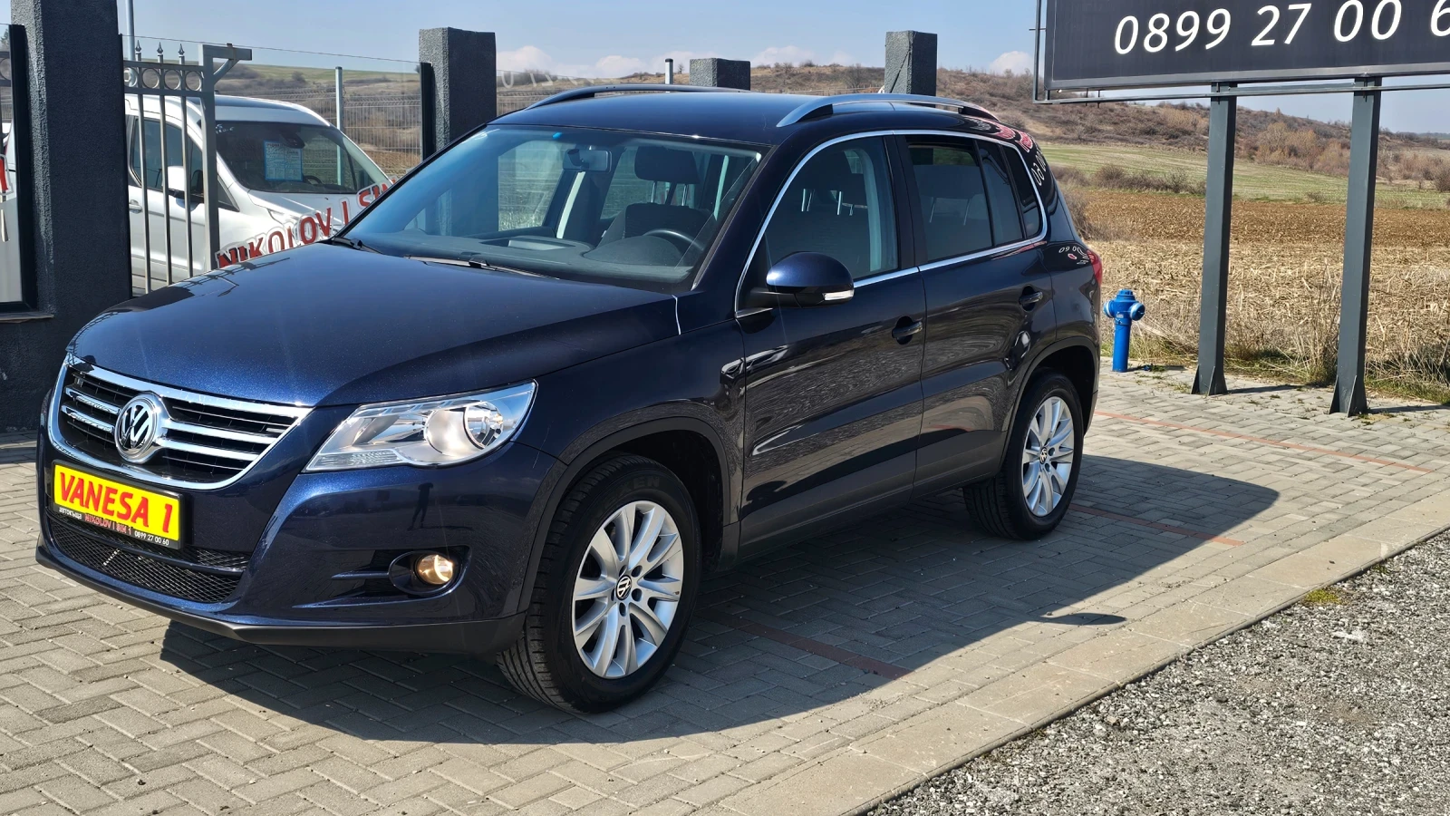 VW Tiguan 2.0TDI---4 motion, снимка 2 - Автомобили и джипове - 53858912
