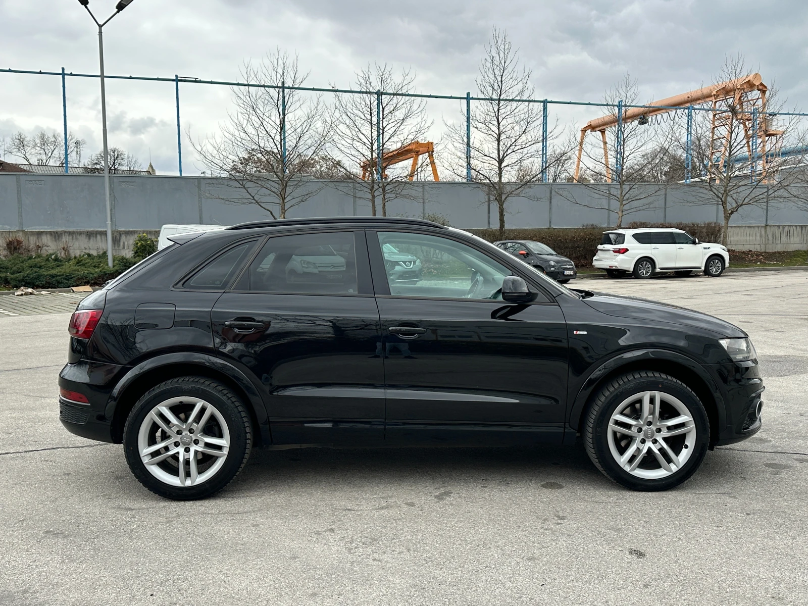 Audi Q3 2.0tdi S-line, снимка 5 - Автомобили и джипове - 53913946