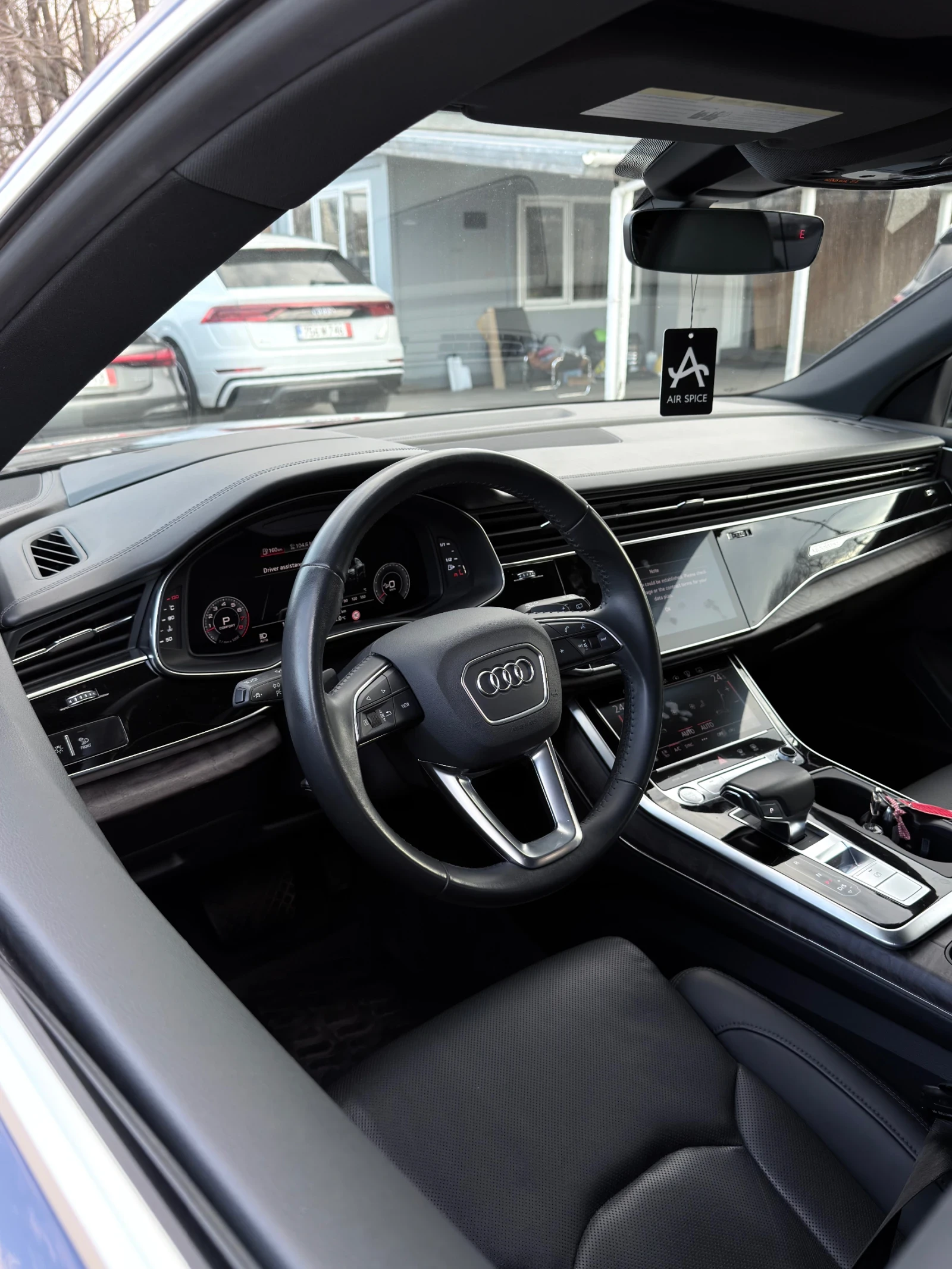 Audi Q8 S-LINE-MATRIX-DISTRONIC-B&O-Масаж-Вакум, снимка 8 - Автомобили и джипове - 54013970