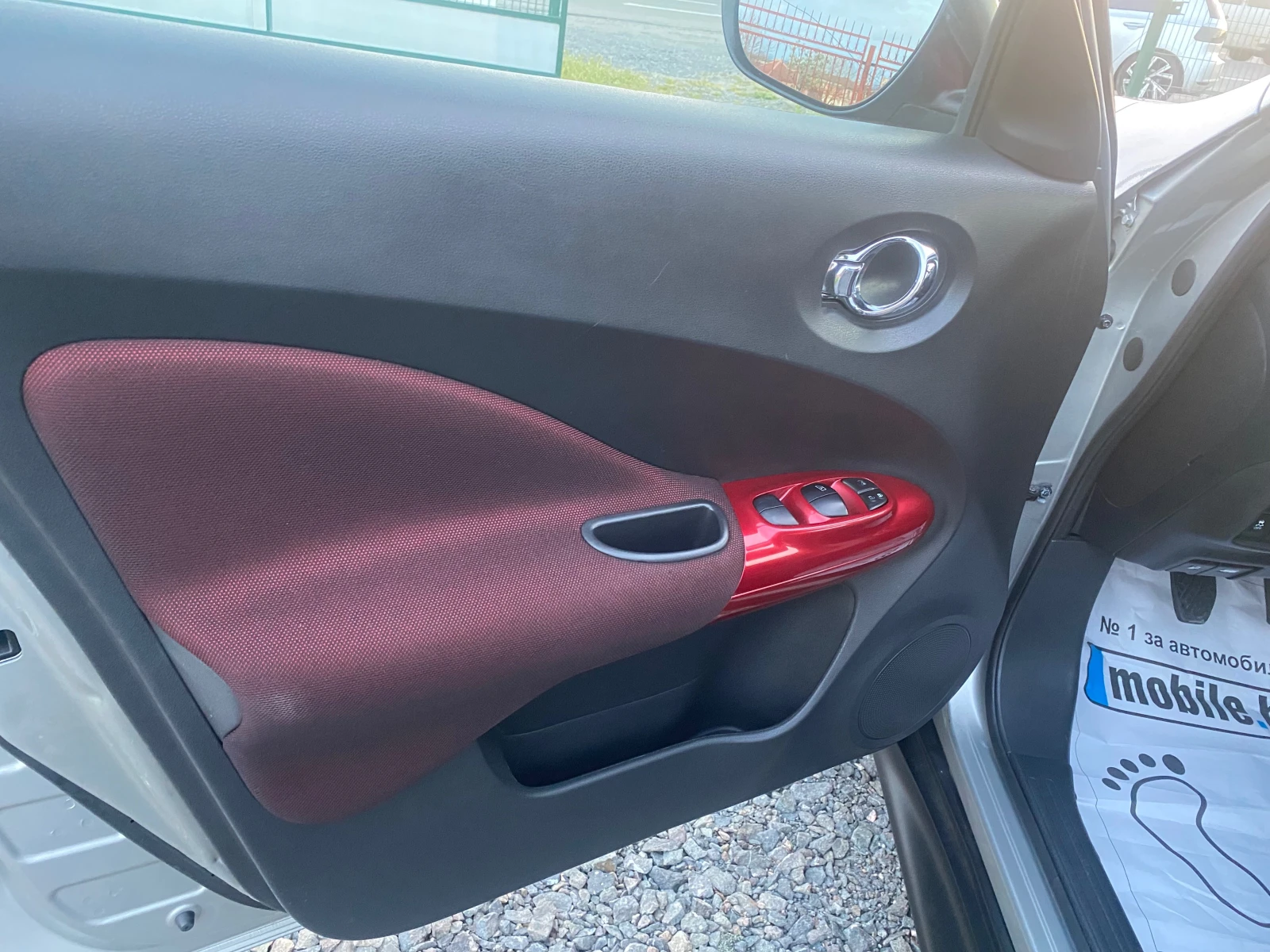 Nissan Juke 1.6  TEKNA, снимка 16 - Автомобили и джипове - 54196996