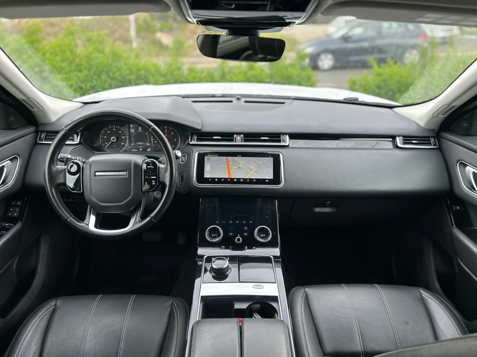 Land Rover Range Rover Velar, снимка 11 - Автомобили и джипове - 54518204