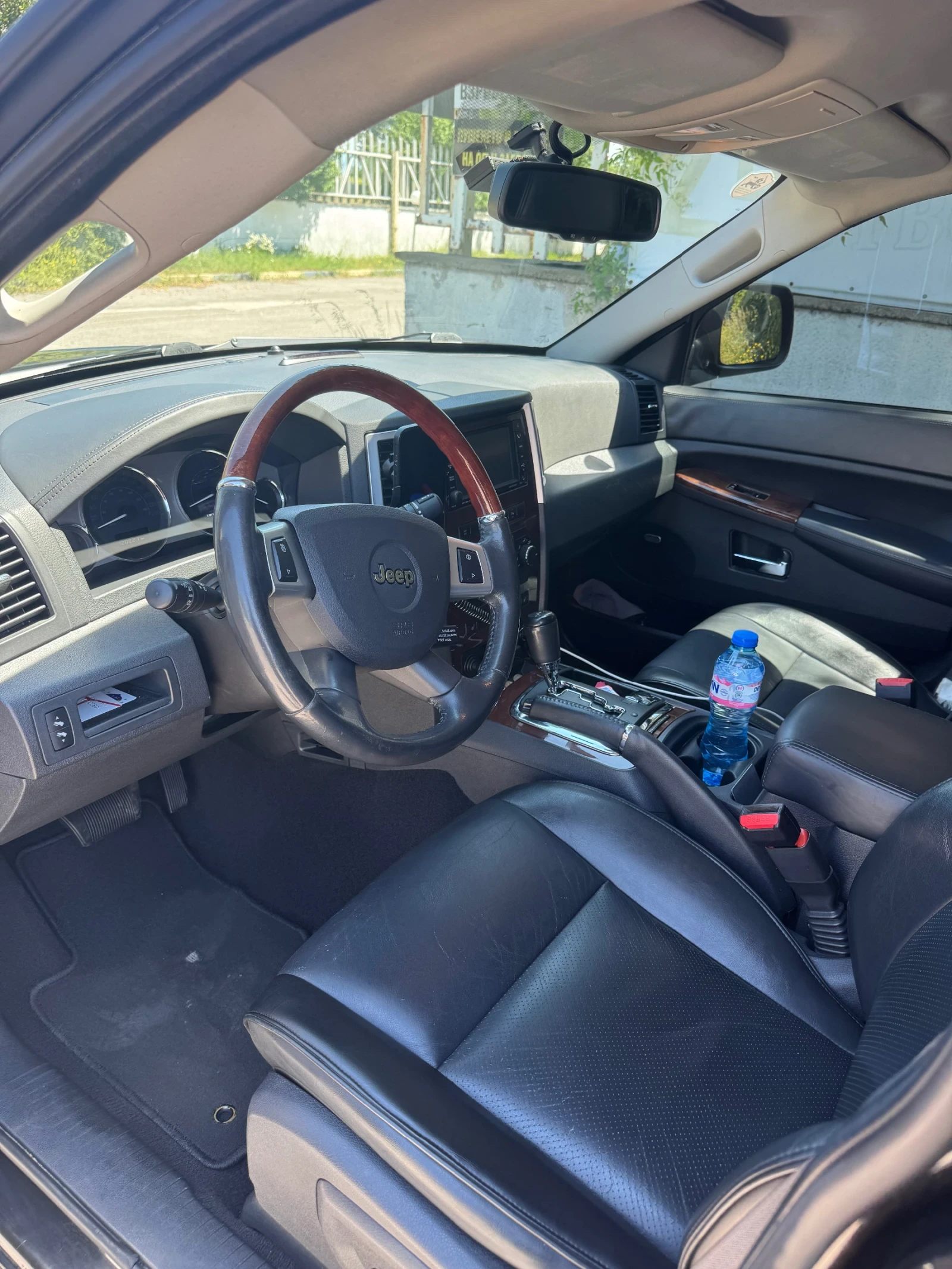 Jeep Grand cherokee 3.0 CRDI, снимка 4 - Автомобили и джипове - 55046131