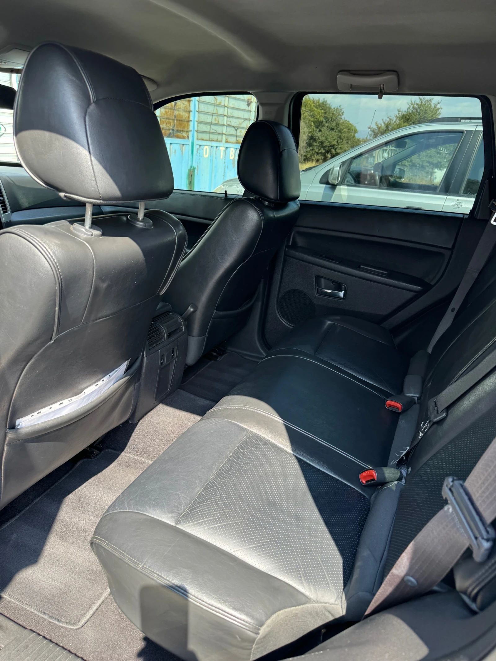 Jeep Grand cherokee 3.0 CRDI, снимка 11 - Автомобили и джипове - 55046131