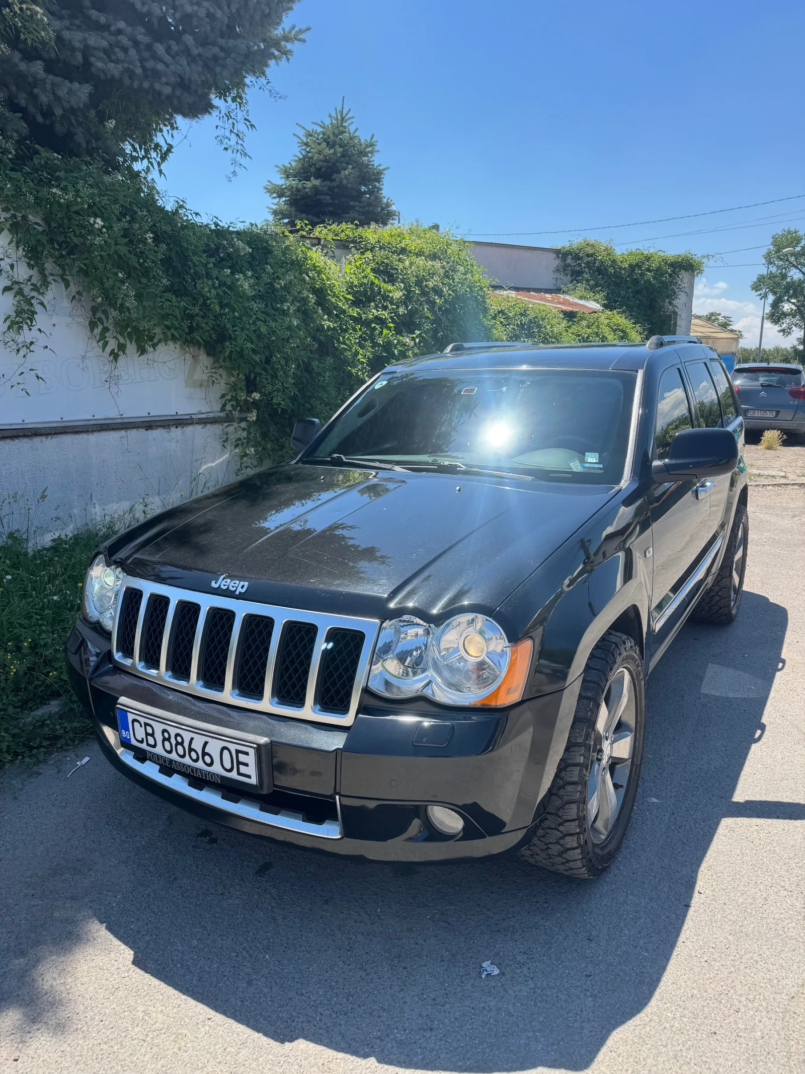 Jeep Grand cherokee 3.0 CRDI, снимка 2 - Автомобили и джипове - 55046131