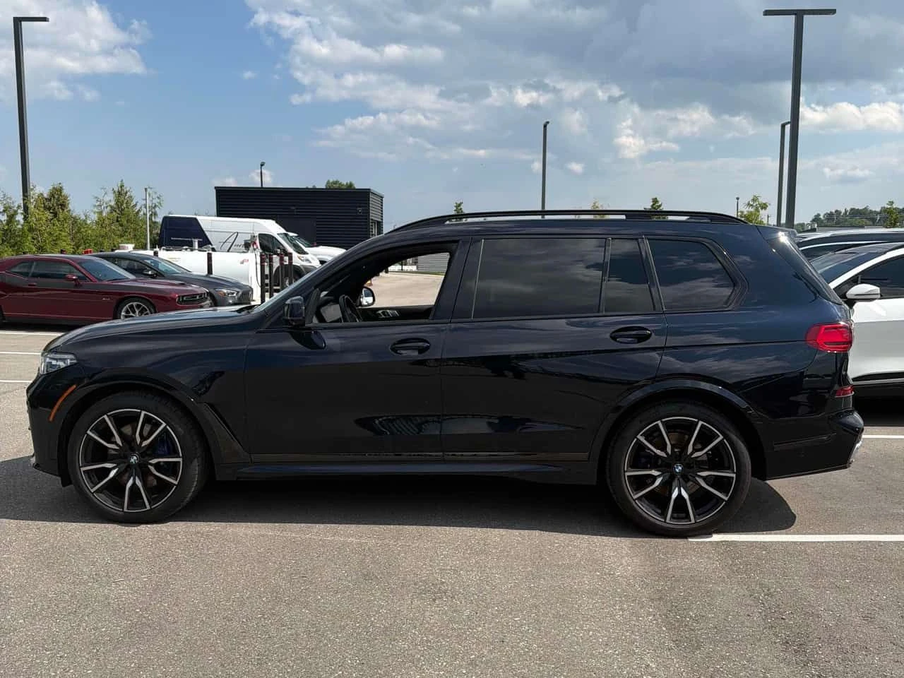 BMW X7 * xDrive40i * CARFAX * ЛАЗЕРИ * H/K * 360 КАМЕРА , снимка 2 - Автомобили и джипове - 55318147