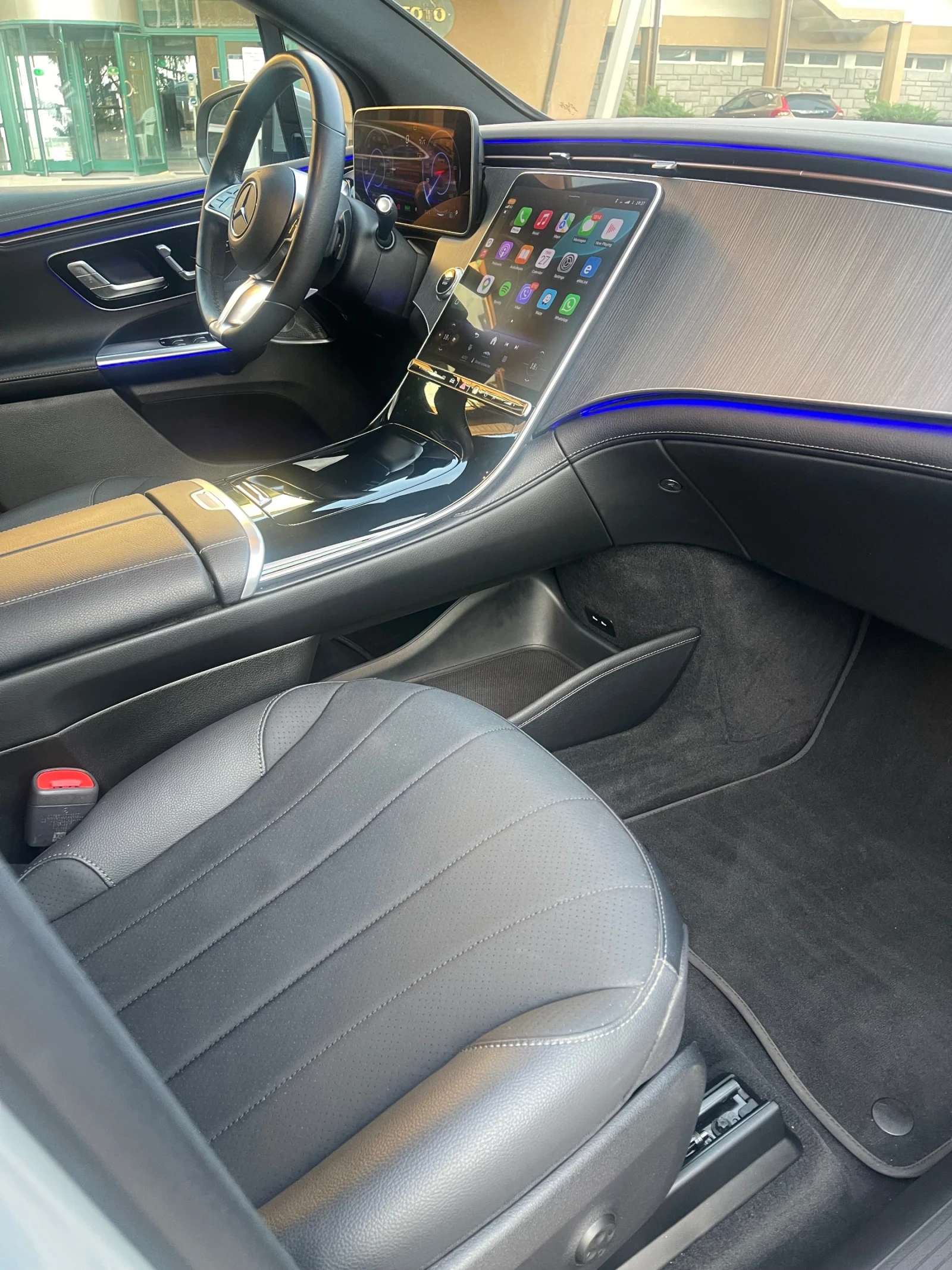 Mercedes-Benz EQE 350 4 MATIC/PANO/Burmester, снимка 13 - Автомобили и джипове - 55839602