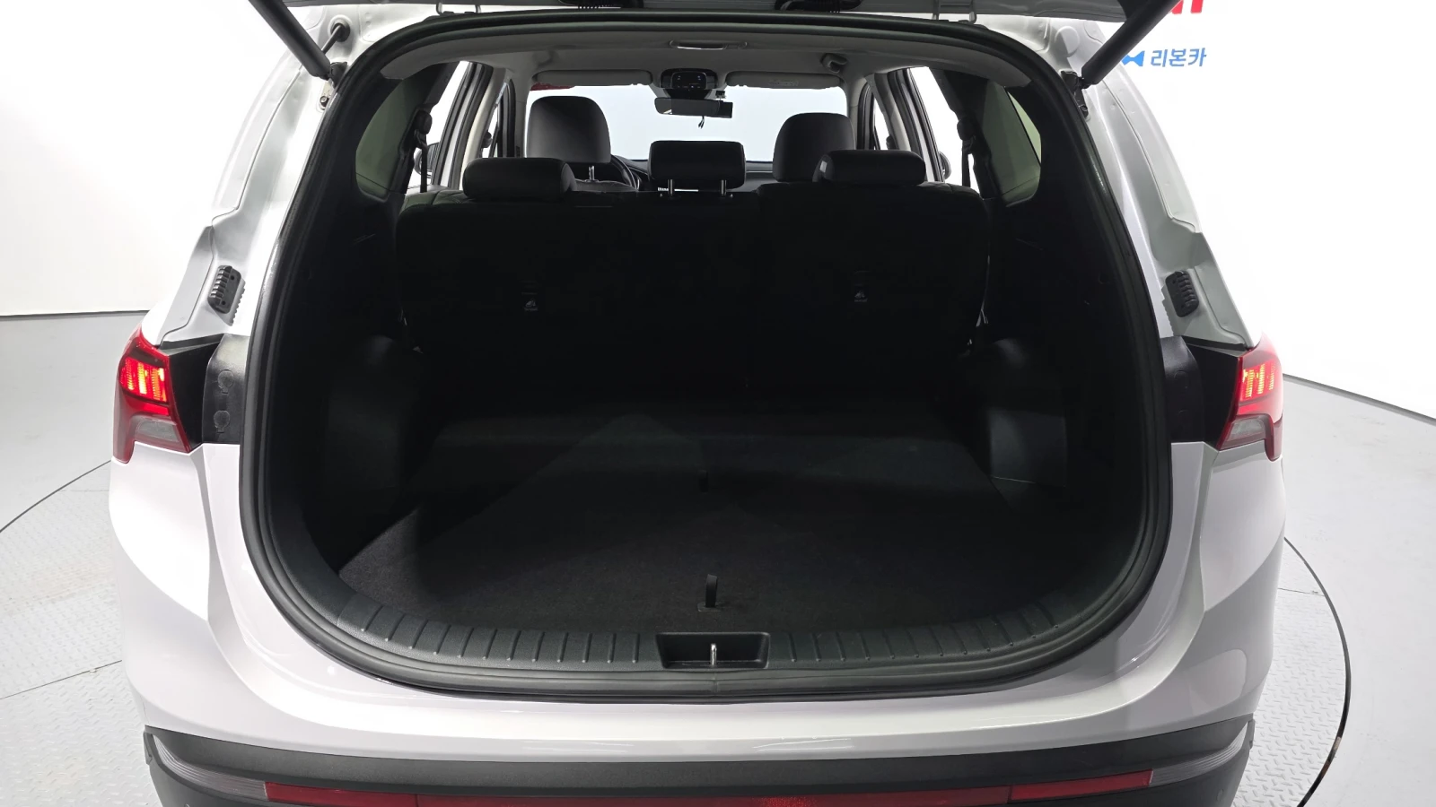 Hyundai Santa fe 2022* 4WD* EXCLUSIVE* ОБДУХ* КРАЙНА ЦЕНА, снимка 13 - Автомобили и джипове - 56059392