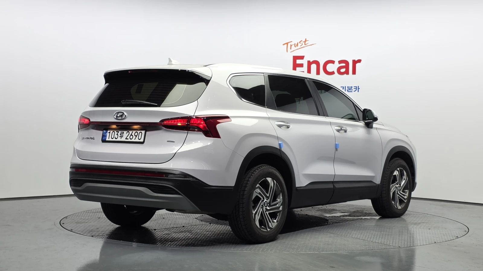 Hyundai Santa fe 2022* 4WD* EXCLUSIVE* ОБДУХ* КРАЙНА ЦЕНА, снимка 4 - Автомобили и джипове - 56059392