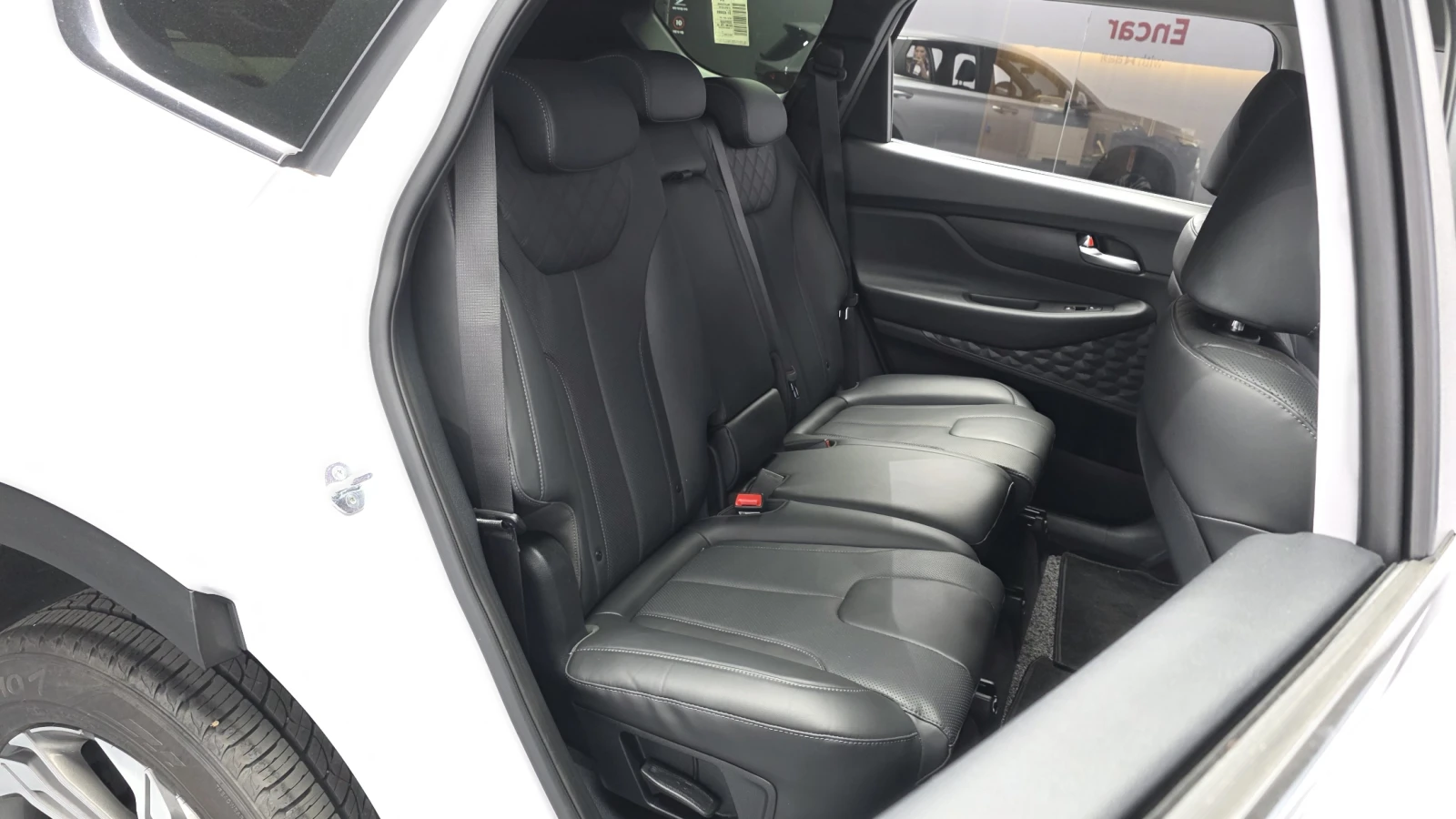 Hyundai Santa fe 2022* 4WD* EXCLUSIVE* ОБДУХ* КРАЙНА ЦЕНА, снимка 10 - Автомобили и джипове - 56059392
