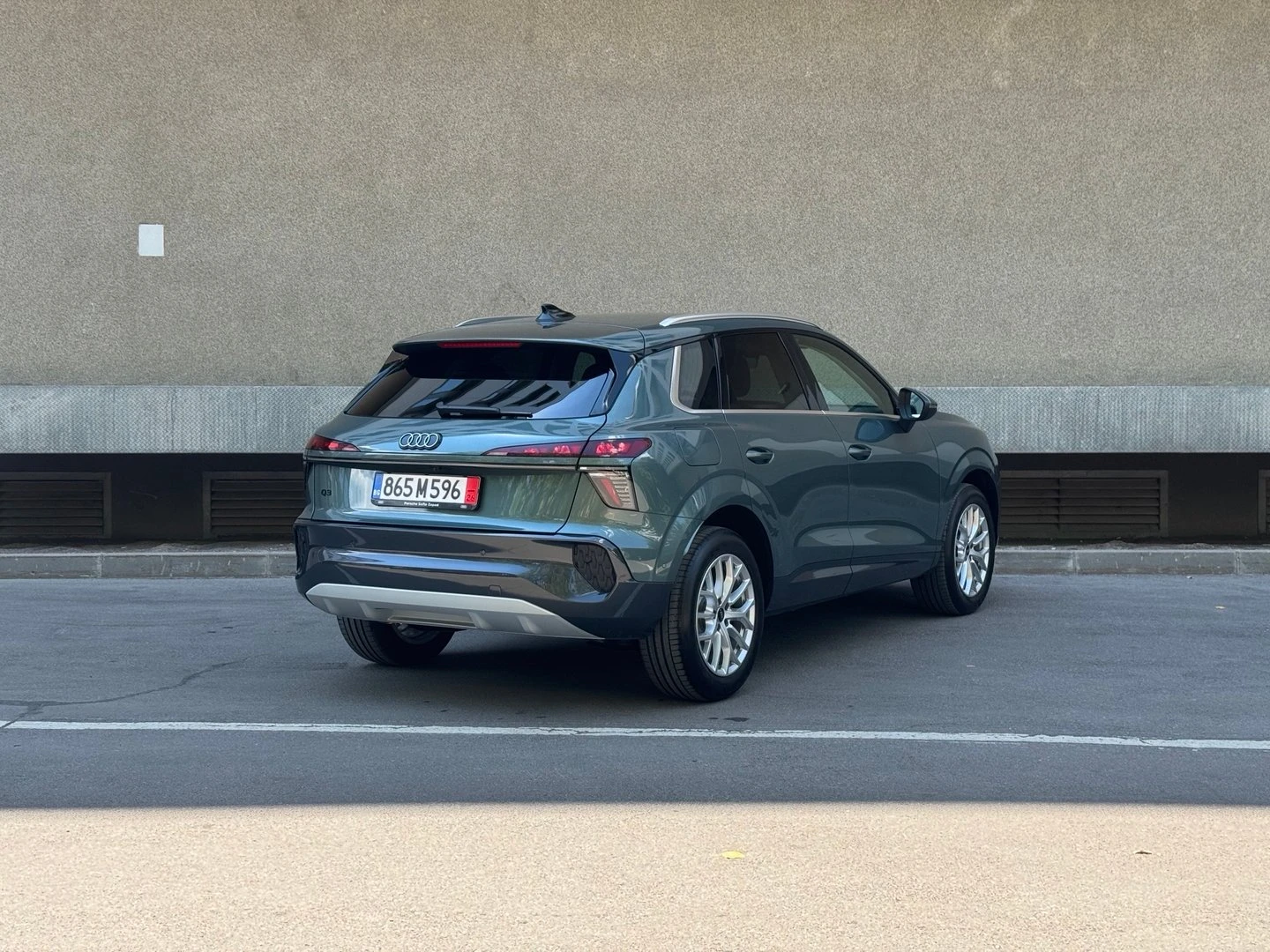 Audi Q3, снимка 3 - Автомобили и джипове - 56422147