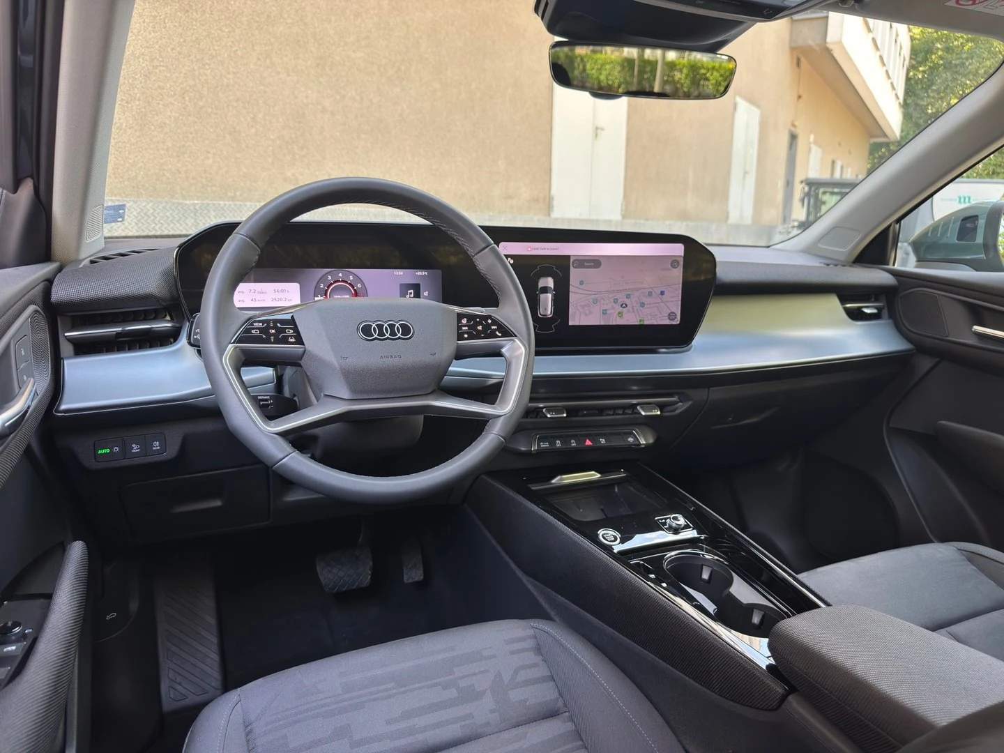 Audi Q3, снимка 5 - Автомобили и джипове - 56422147