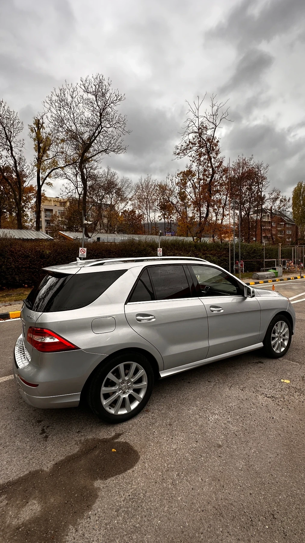 Mercedes-Benz ML 350 AMG line, снимка 3 - Автомобили и джипове - 56725307