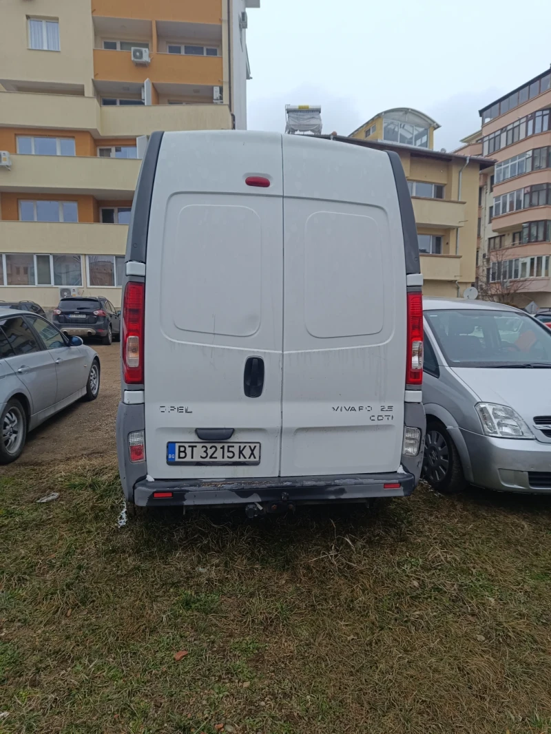 Opel Vivaro, снимка 4 - Бусове и автобуси - 48717428