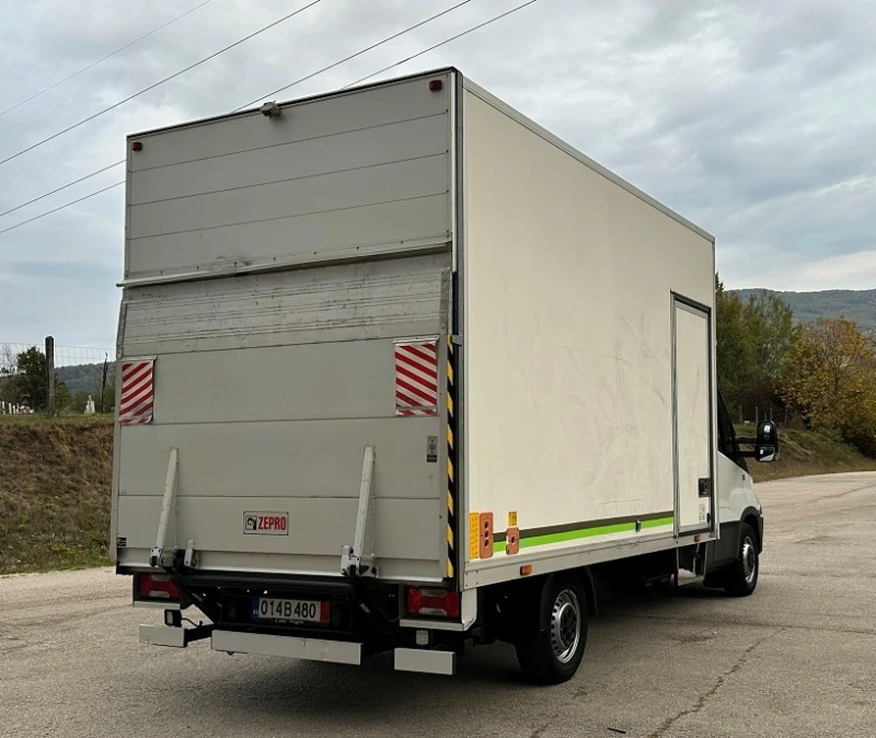 Iveco 35S18 HI-MATIC* БОРД* ФУРГОН+ ЩОРА* ВЪЗ.ВЪЗГЛАВНИЦИ* А/С, снимка 6 - Бусове и автобуси - 52068850