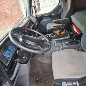 Renault Premium Влекач с кран, снимка 7