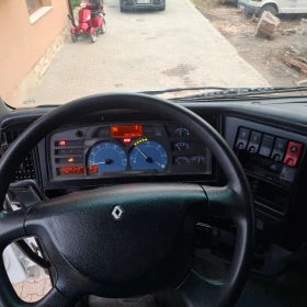 Renault Premium Влекач с кран, снимка 10